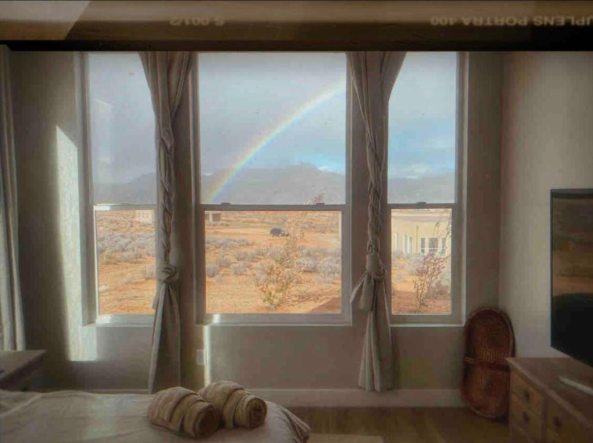Page Arizona Border Town- Grand Serenity Room With Mesa Views Big Water Kültér fotó
