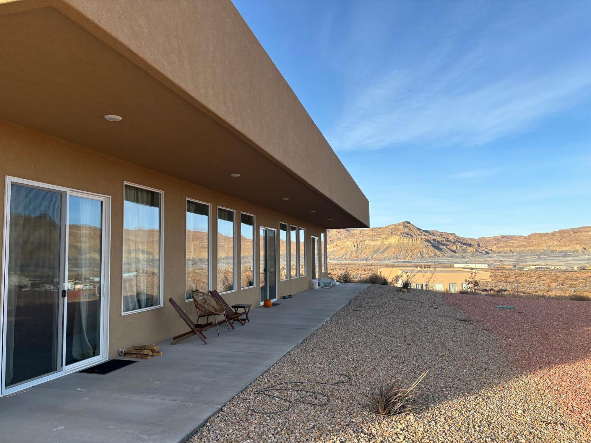 Page Arizona Border Town- Grand Serenity Room With Mesa Views Big Water Kültér fotó